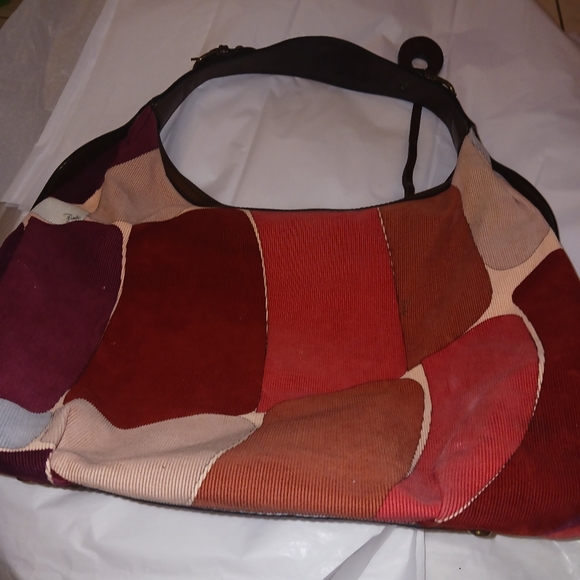 Emilio Pucci authentic large bag. - Picture 3 of 13